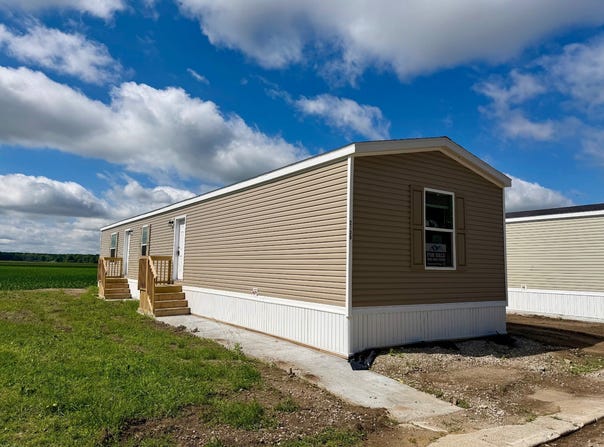 2139 S Brabant, Burt, MI 48417