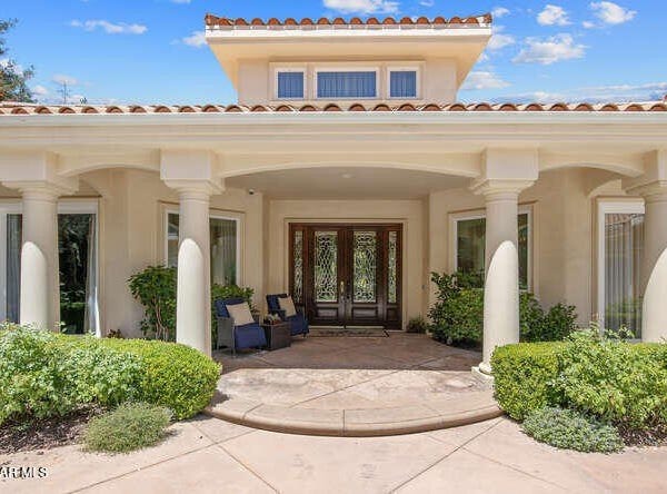 421 Whitegate Road, Thousand Oaks, CA 91320