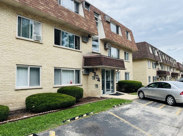 8804 BRIAR Court, Des Plaines, IL 60016