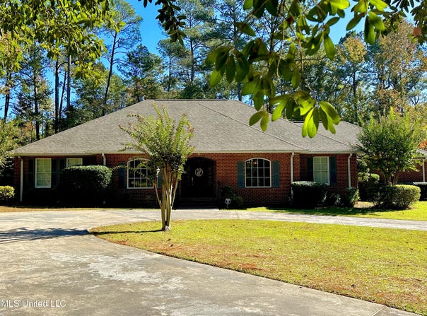 306 Cherokee Drive, McComb, MS 39648