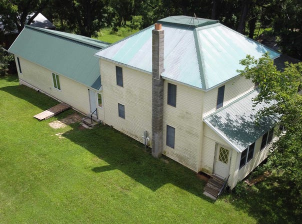 S1664 Farra Road, La Valle, WI 53941