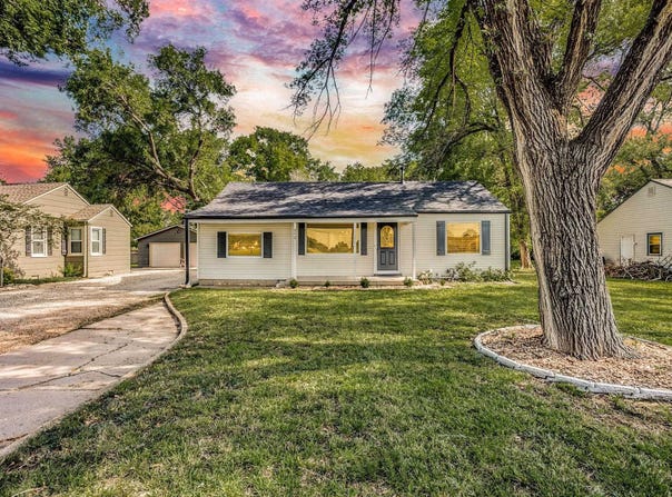 312 W Kelly Ave., Augusta, KS 67010