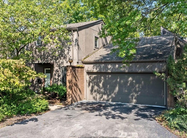1623 Coppertree Road, Columbus, OH 43232
