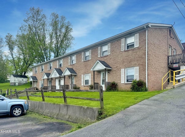 224 St. Mary Street, Loretto, PA 15940