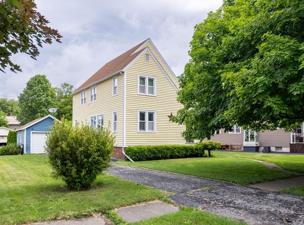 204 E Lincoln Street, Kentland, IN 47951