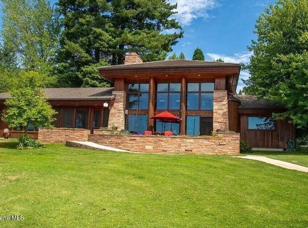440 Pringle Ave, Hope, ID 83836