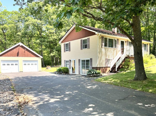 1700 Albion Road, Winslow, ME 04901