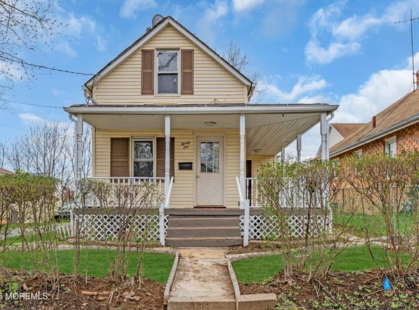 21 3rd Street, Freehold, NJ 07728