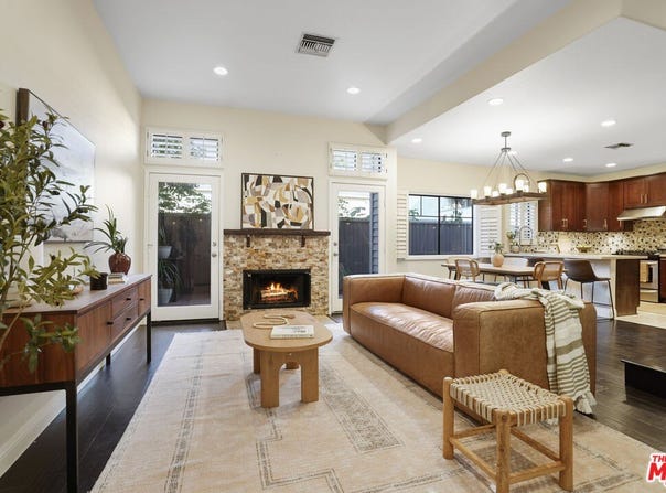384 E Del Mar Blvd, Pasadena, CA 91101