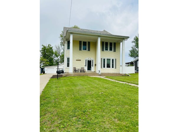 812 E Washington, Pittsfield, IL 62363