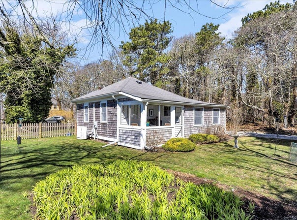 9 Jason Lane, Harwich Port, MA 02646