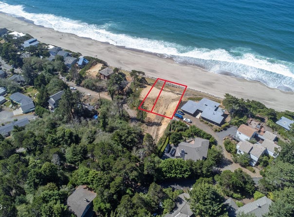 7385 & 7395 Neptune Avenue, Gleneden Beach, OR 97388