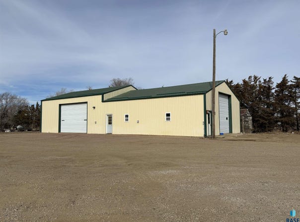 1603 N Broadway Ave, Miller, SD 57362