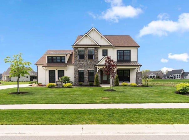 18015 Tullymore Lane, Leo, IN 46765