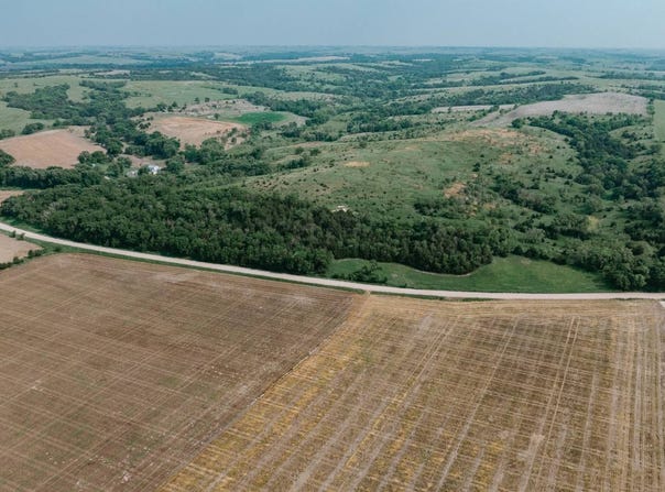 0000 River Road, Red Cloud, NE 68970