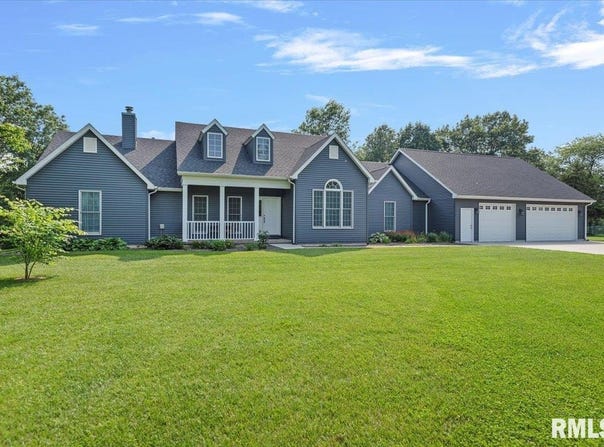 16611 Turkey Run Street, Petersburg, IL 62675