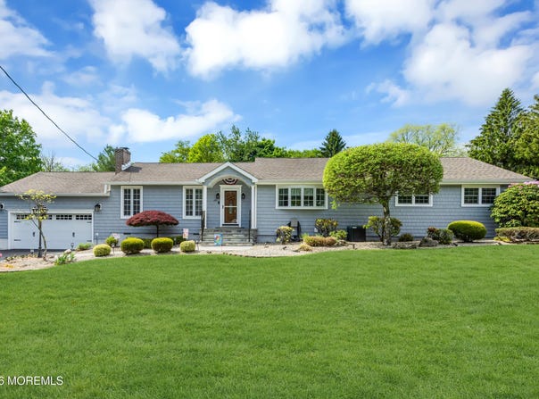 60 Farrell Drive, Middletown, NJ 07748