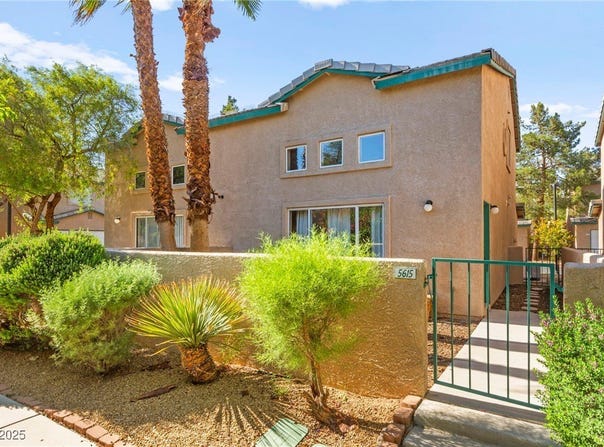 5615 Calais Court, Las Vegas, NV 89118