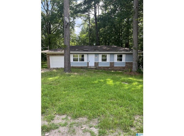 123 WILLOW STREET, LEEDS, AL 35094