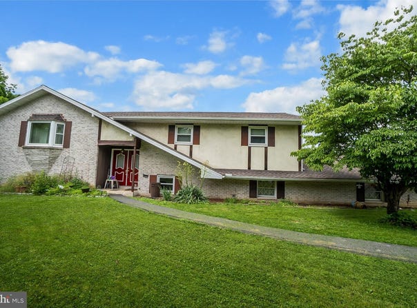 2057 GROVE STREET, ALLENTOWN, PA 18104