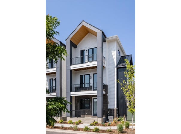 8280 E 36th Avenue, Denver, CO 80238