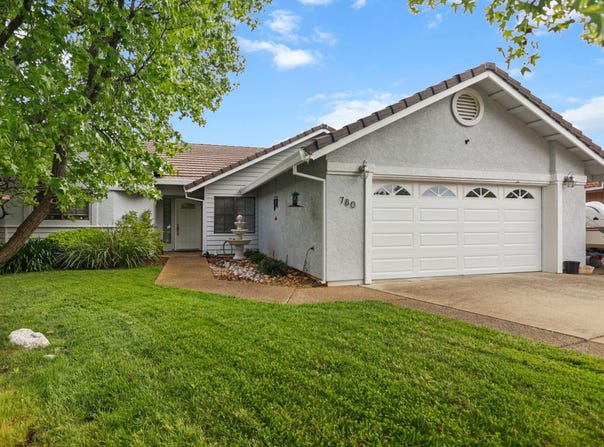 780 Teakwood Drive, Redding, CA 96003
