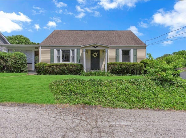 616 16th Ave, Beaver Falls, PA 15010