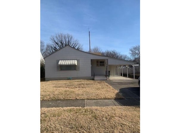 218 29th Street, Parsons, KS 67357
