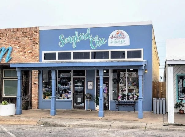416 S Austin St, ROCKPORT, TX 78382