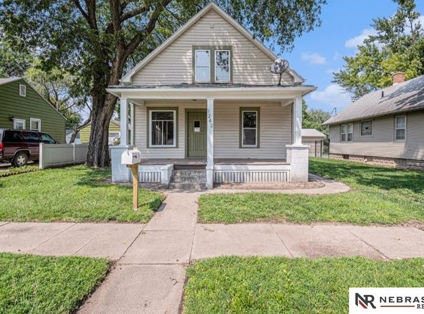 1242 E 4th Street, Fremont, NE 68025