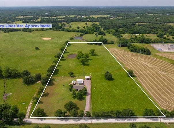 368 Hawkins Road, Whitesboro, TX 76273