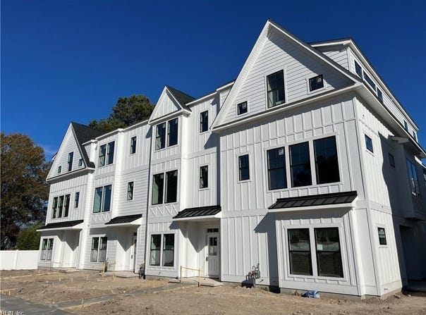 905 Jennings Ln, Chesapeake, VA 23322