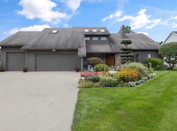 3449 Fox Chase Drive, Bristol, IN 46507
