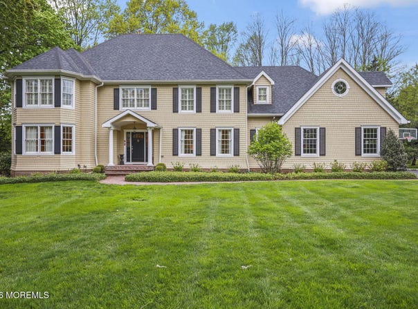 89 N Mitchell Place, Little Silver, NJ 07739