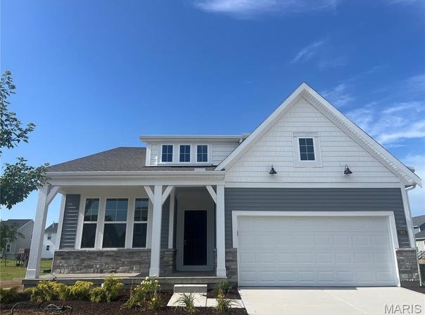 1905 Rolling River Circle, St Paul, MO 63366