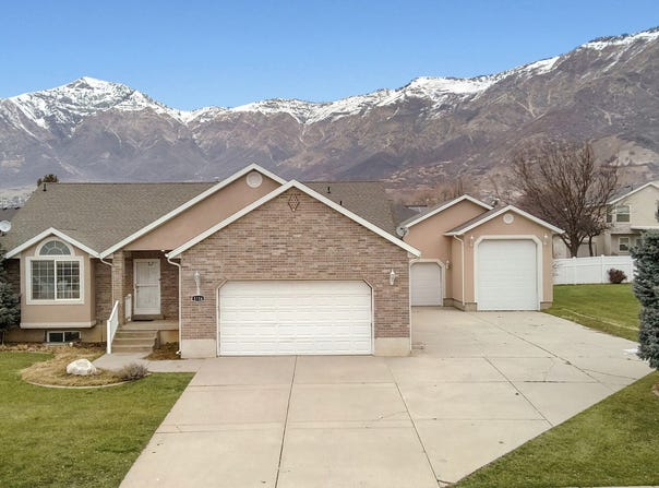 1114 E 2600 N, North Ogden, UT 84414