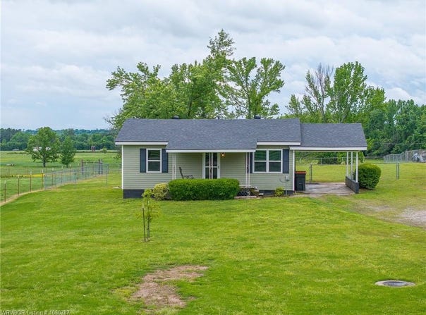 1938 Hwy 282, Van Buren, AR 72956