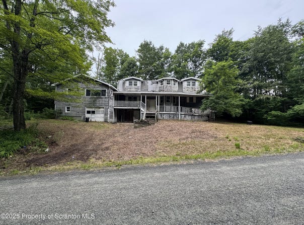 761 Green Road, Montrose, PA 18801