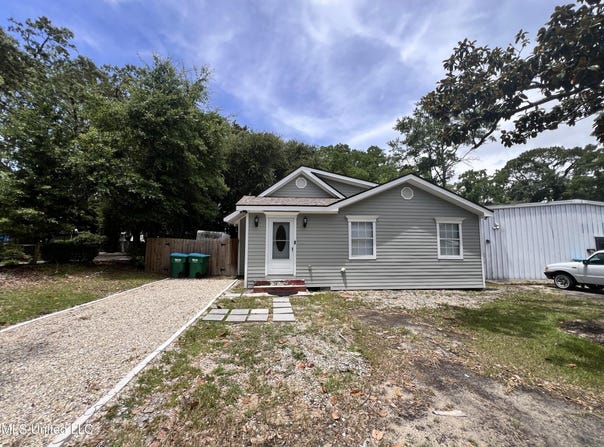 3205 F Avenue, Gulfport, MS 39507