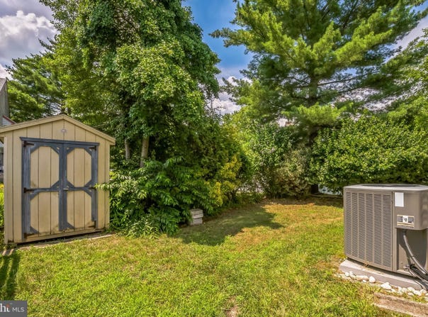 9 ADAMS STREET, LOGAN TWP, NJ 08085
