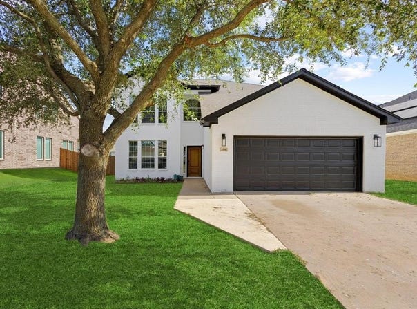 3508 Austin Street, Gainesville, TX 76240
