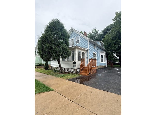 705 North Avenue, Aurora, IL 60505