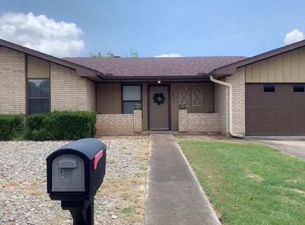 155 Stephanie Dr, Kerrville, TX 78028