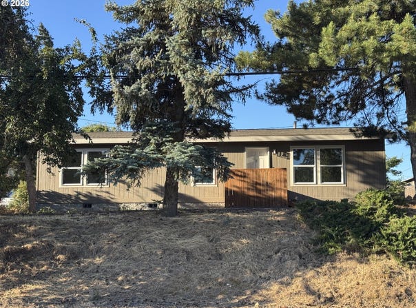 622 NE 3RD St, Goldendale, WA 98620