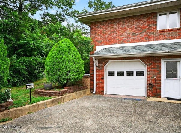428 Laurel Brook Drive, Brick, NJ 08724