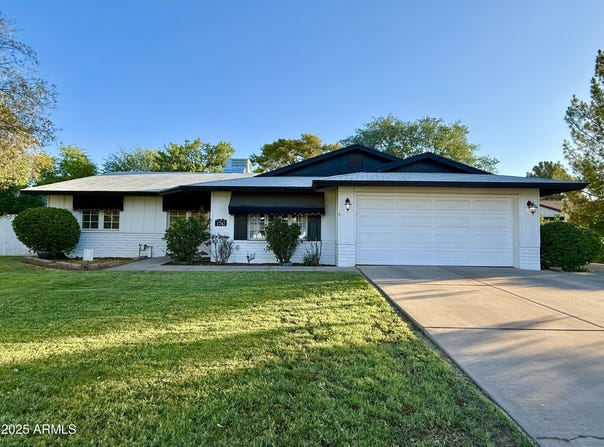 1742 W BUTLER Drive, Phoenix, AZ 85021