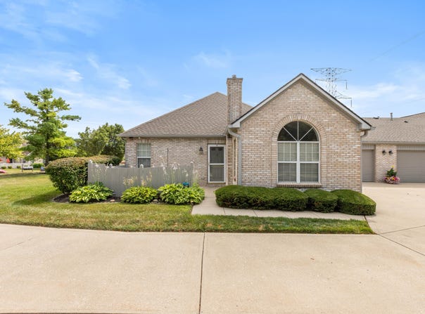 5826 Quail Run Drive, Indianapolis, IN 46237