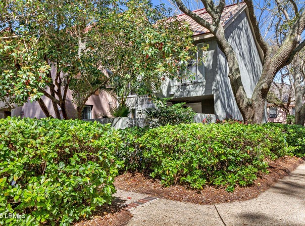 6 Lighthouse Lane, Hilton Head Island, SC 29928