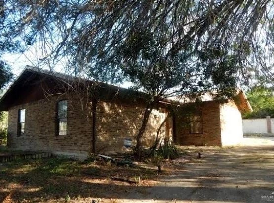 5222 Pety Lane, Zapata, TX 78076