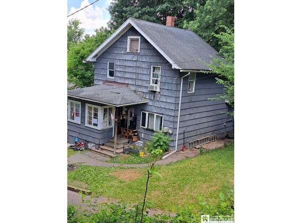 11 Lexington Place, Jamestown, NY 14701